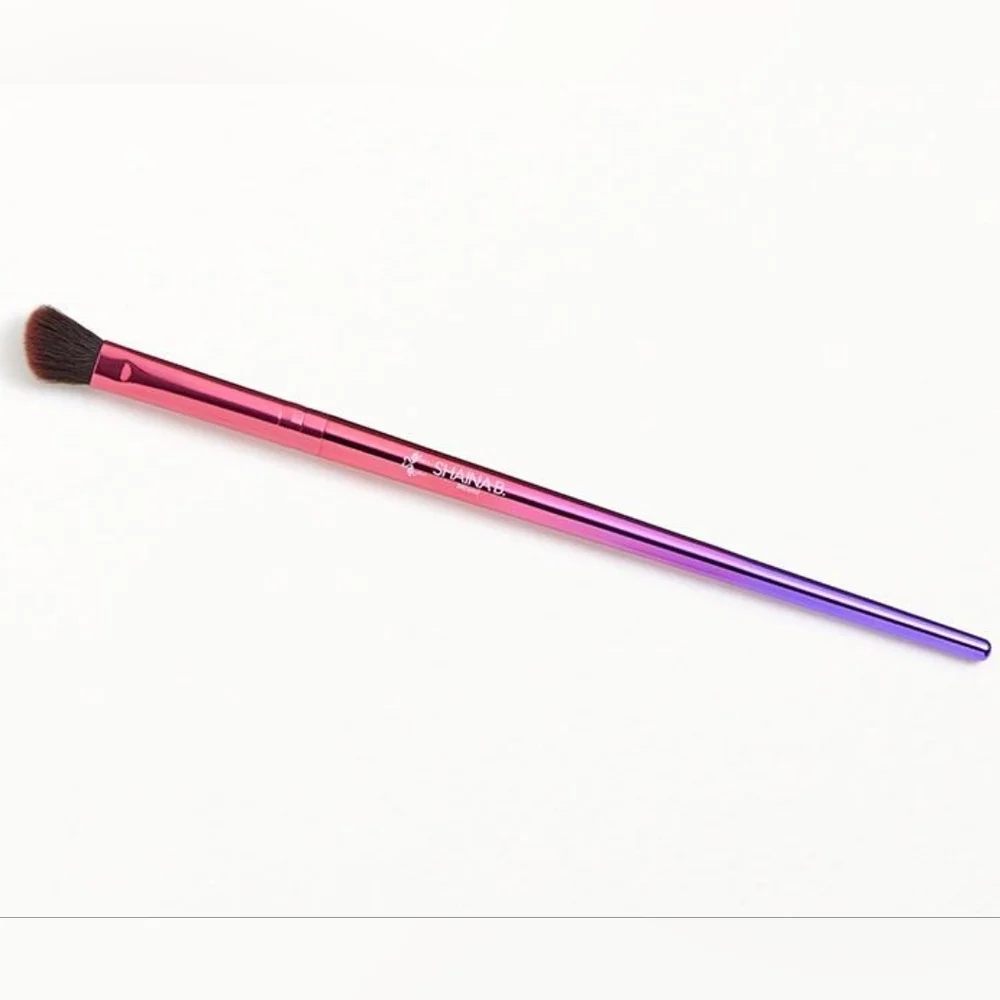 🔴 SHAINA B Angled Shader Eye Brush
